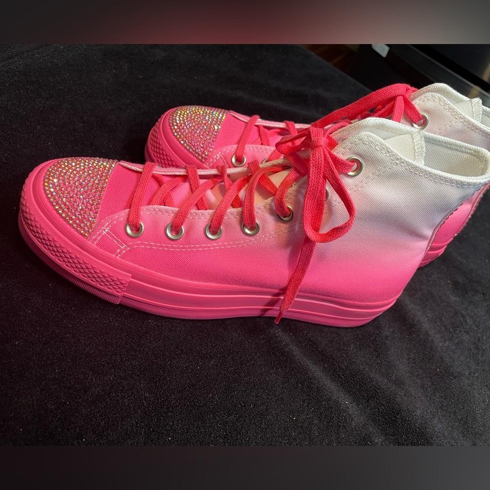 Pink ombré Chuck Taylor hightops size 8 - Picture 5 of 6